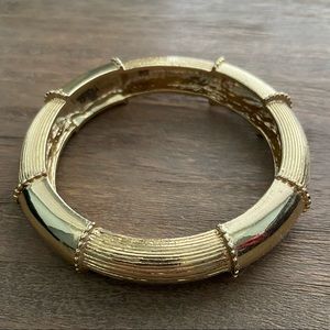 Lilly Pulitzer Gold Bangle ✨